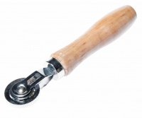 Фотография товара 'Jtc Ролик для ремонта автомобильных шин с деревянной ручкой JTC /1/30/120, JTC-3460'